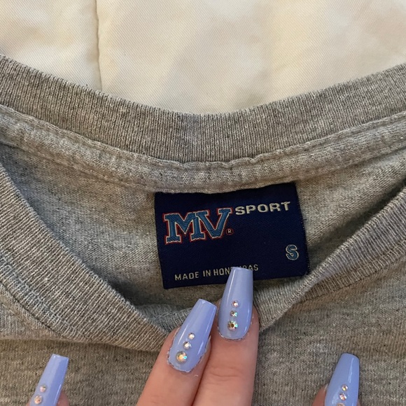 Cropped Tees - Picture 2 of 2